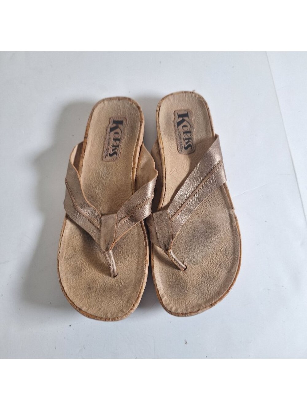Korks Thong Gold Flip Flops size 8